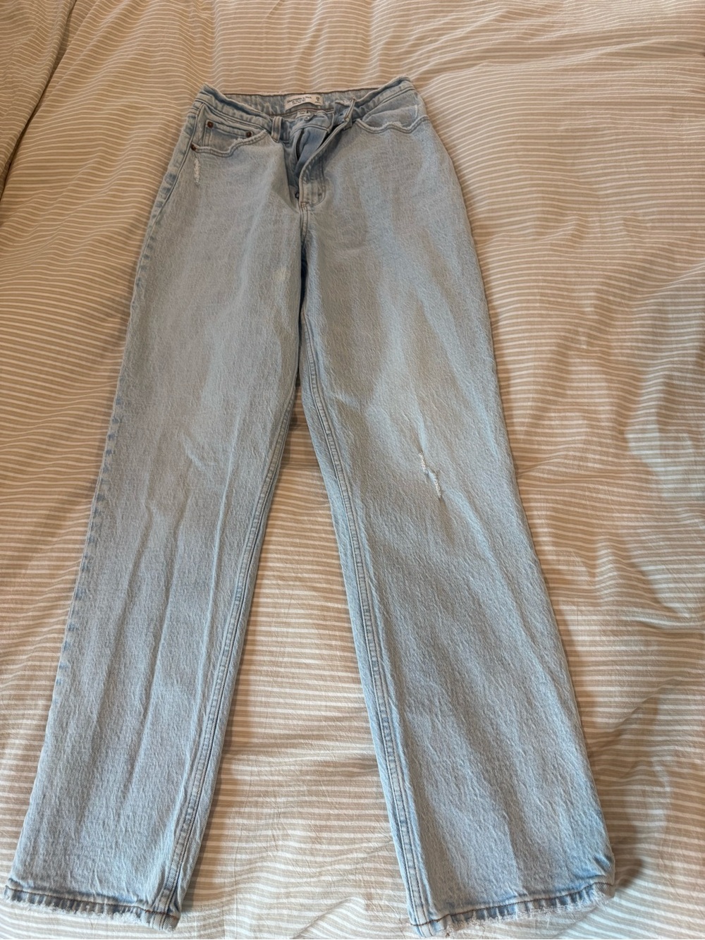 Light Wash high waisted Straight Leg Women’s Jeans